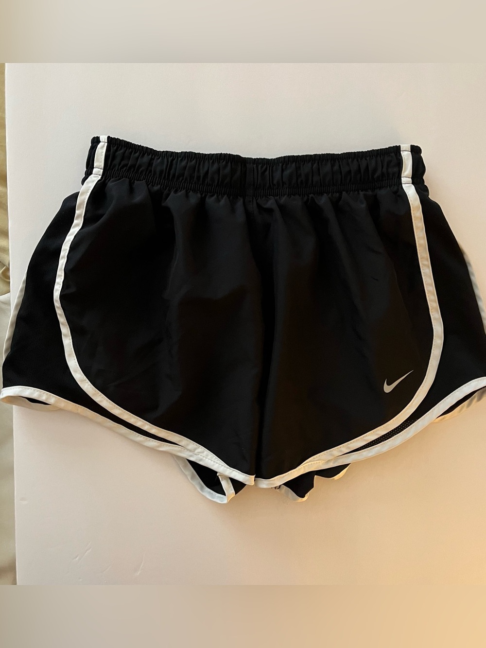 Nike Dri-FIT Women’s Small Athletic Running Shorts Black White Trim Lined